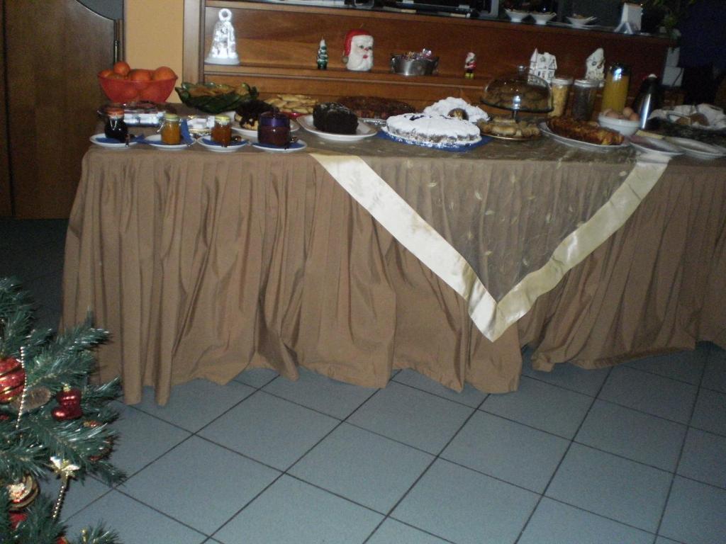 Iris Hotel Arachova Buitenkant foto
